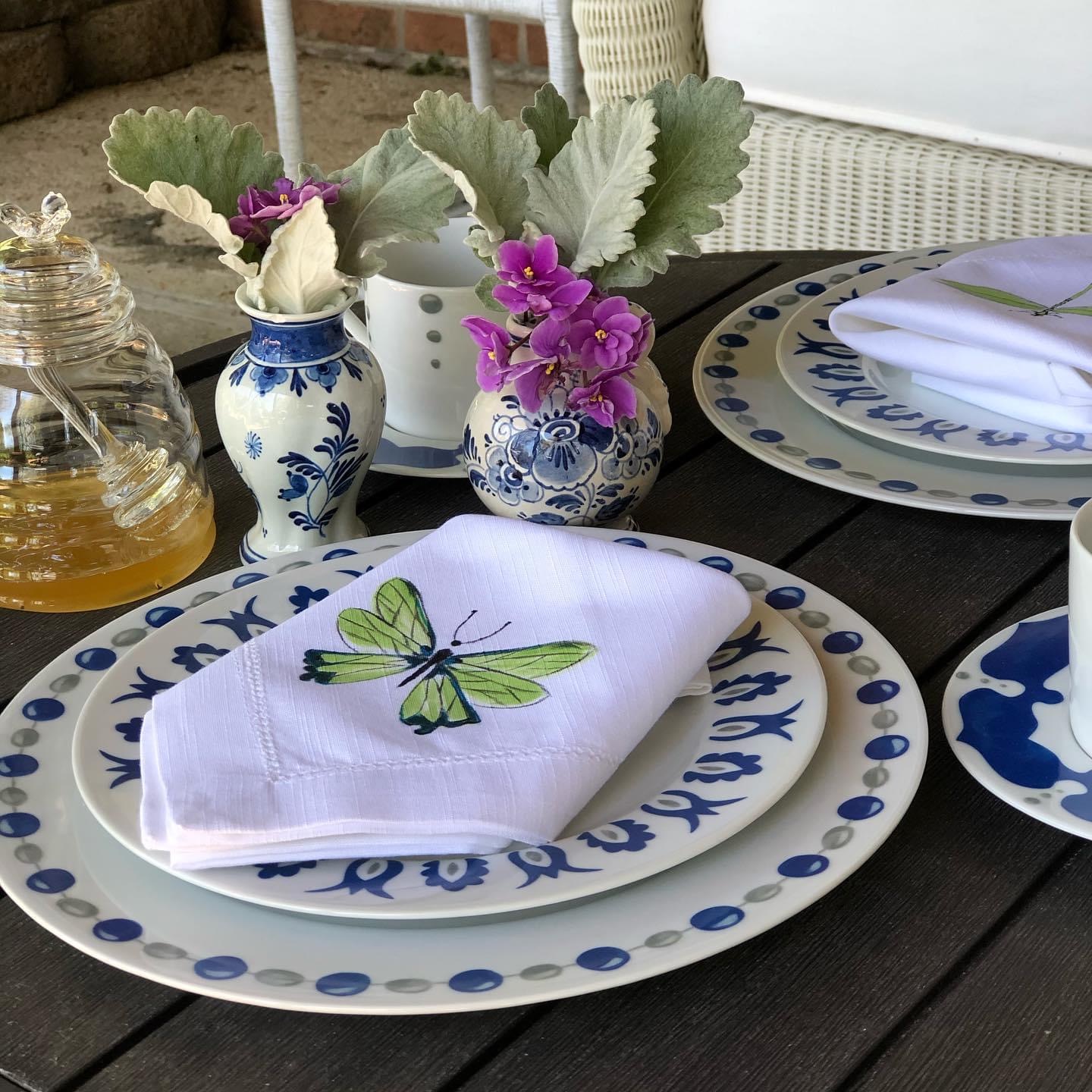 Outdoor Entertaining Tablescape for Earth Day